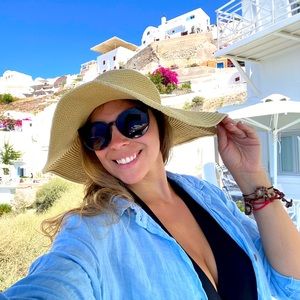 Meet your Posher, Julia